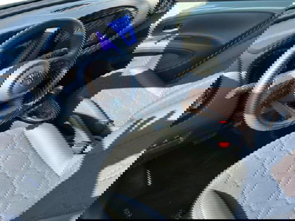 Toyota Aygo X usata a Sassari (6)