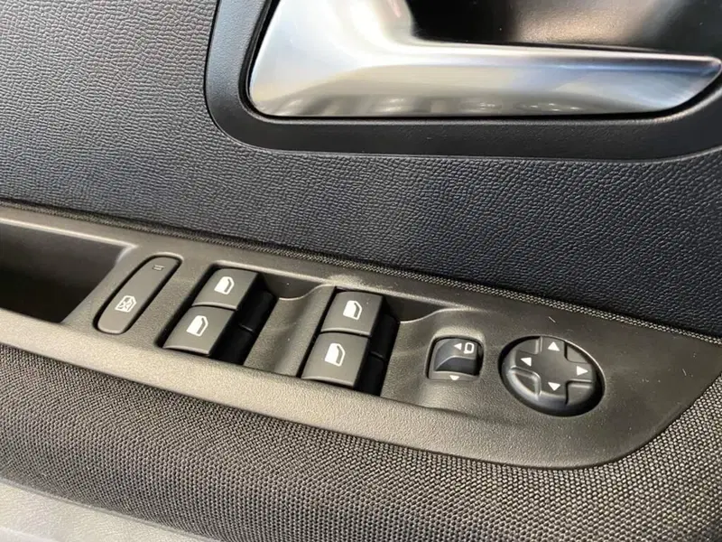 Peugeot 208 usata a Torino (13)