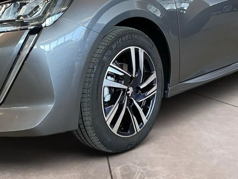 Peugeot 208 usata a Torino (15)