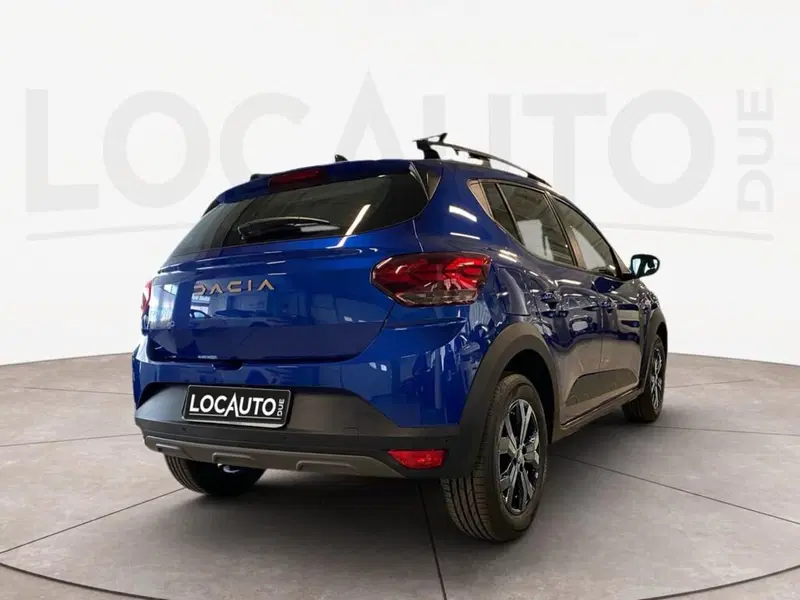 Dacia Sandero Stepway nuova a Torino (4)