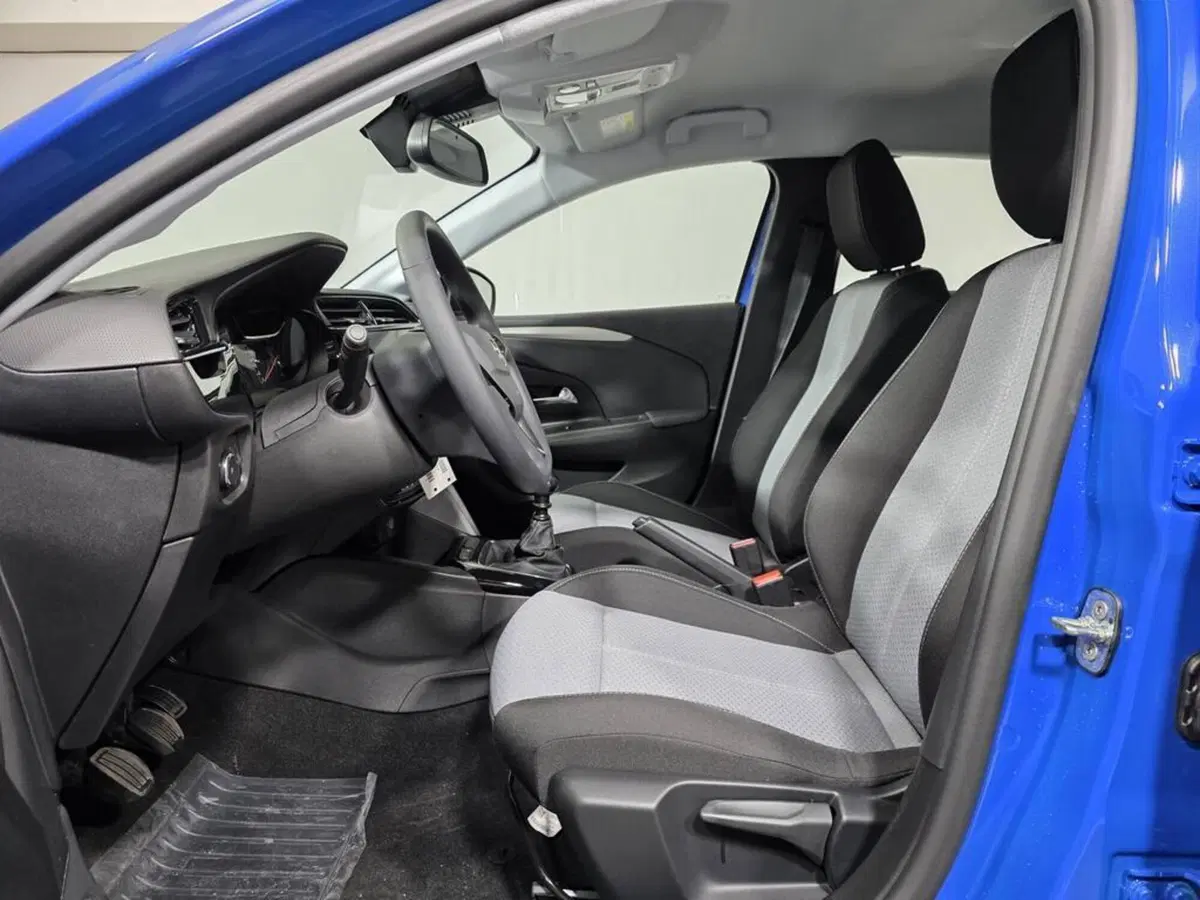 Opel Corsa nuova a Sondrio (10)