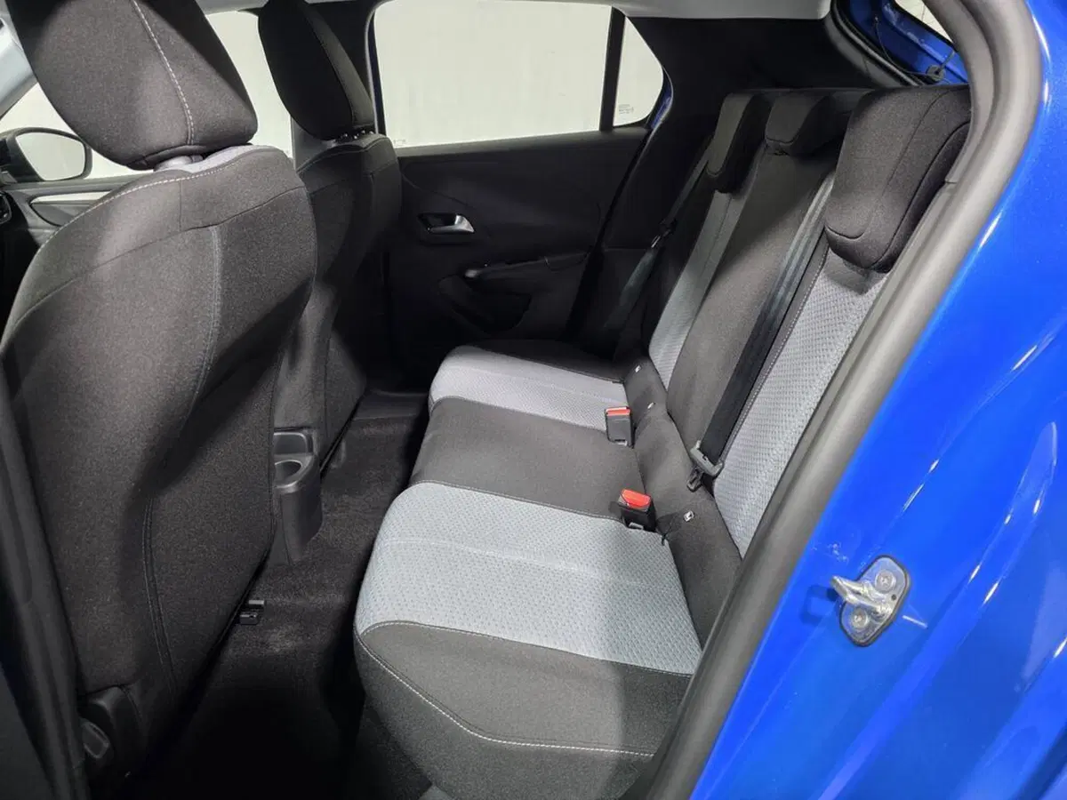 Opel Corsa nuova a Sondrio (11)