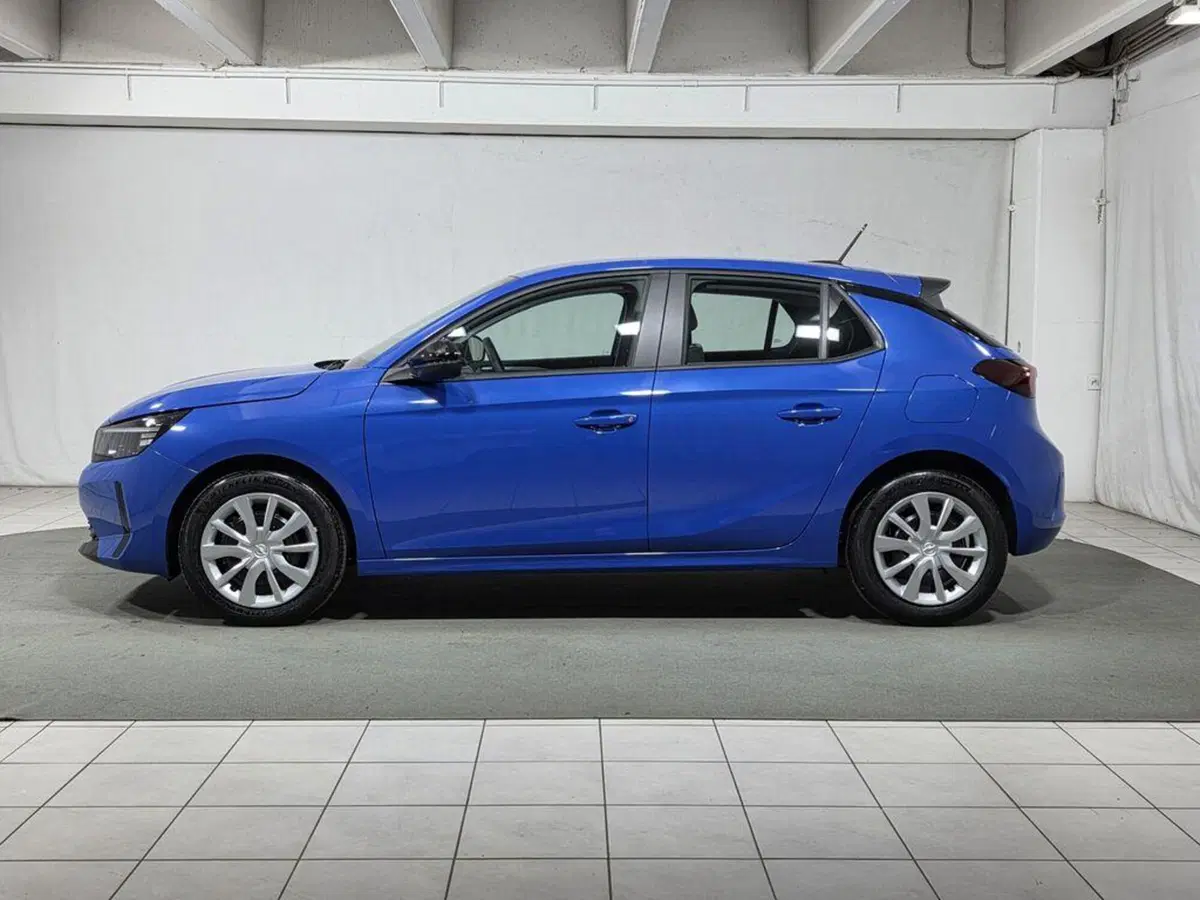 Opel Corsa nuova a Sondrio (2)