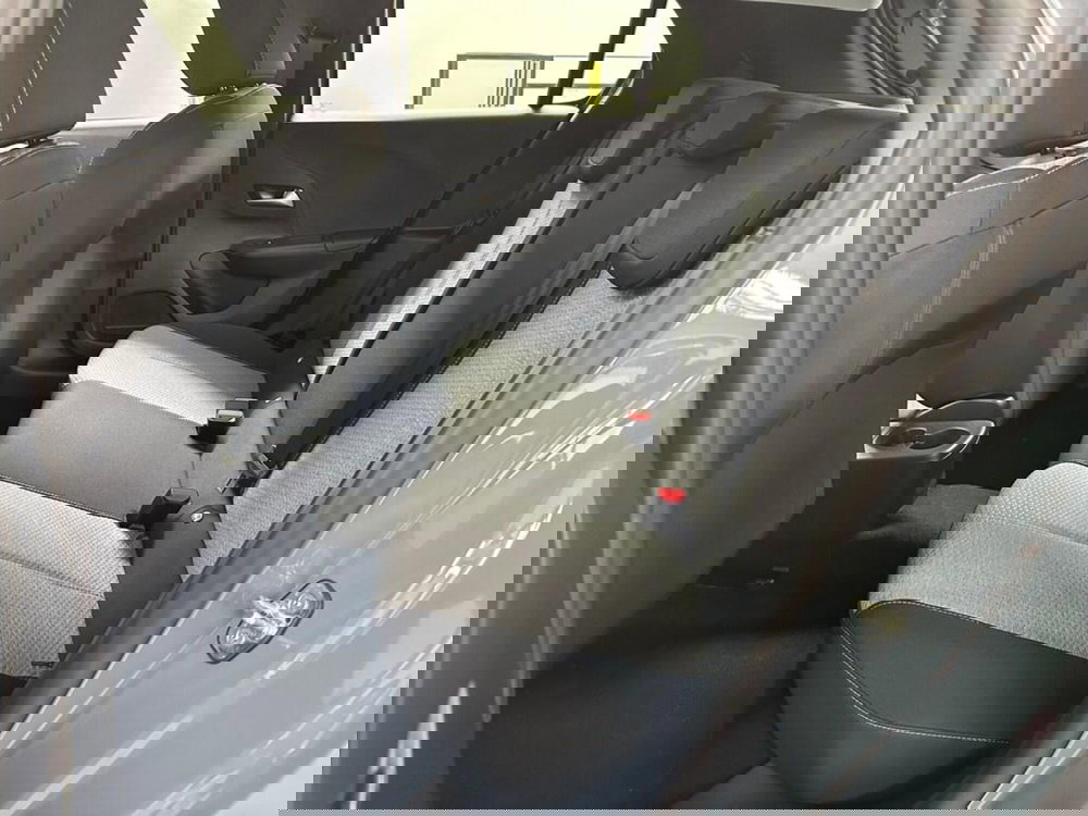 Opel Corsa nuova a Sondrio (11)