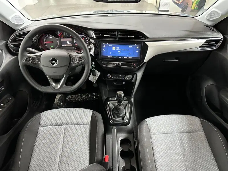 Opel Corsa nuova a Sondrio (12)