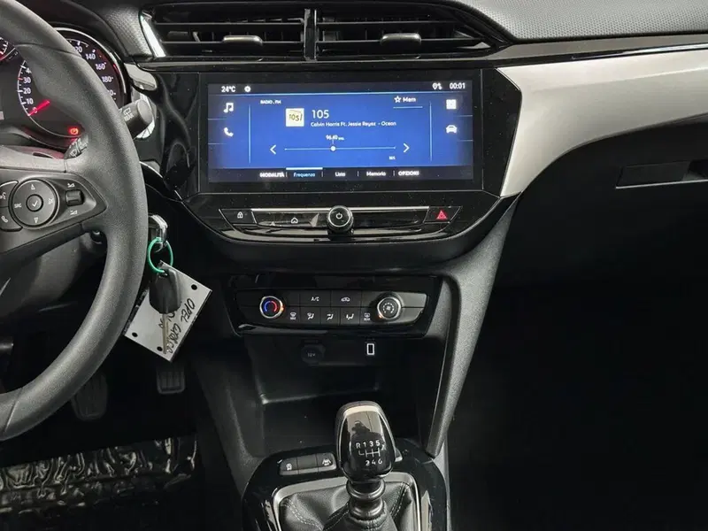 Opel Corsa nuova a Sondrio (14)