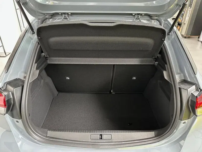 Opel Corsa nuova a Sondrio (15)
