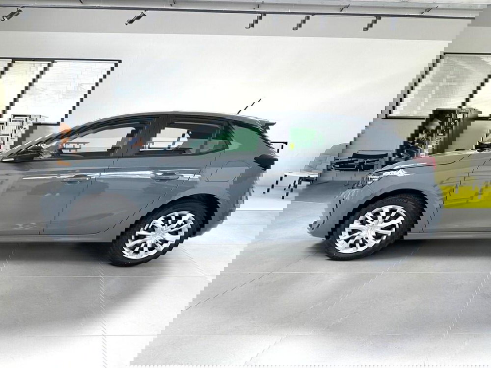 Opel Corsa nuova a Sondrio (2)