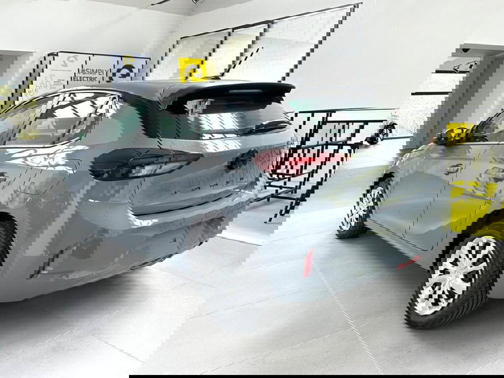 Opel Corsa nuova a Sondrio (3)