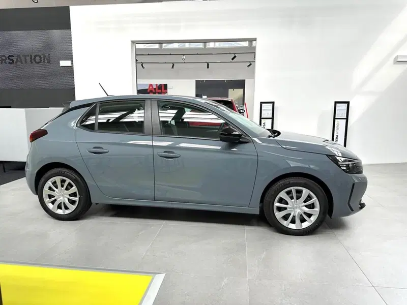 Opel Corsa nuova a Sondrio (6)