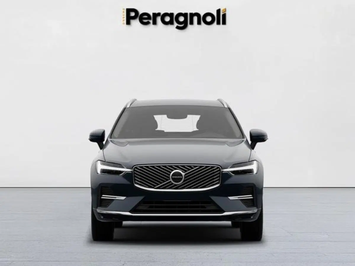 Volvo XC60 nuova a Firenze (2)