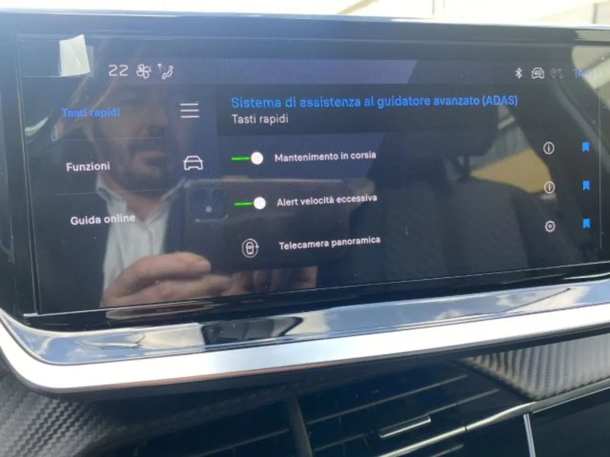Peugeot 2008 nuova a Perugia (16)