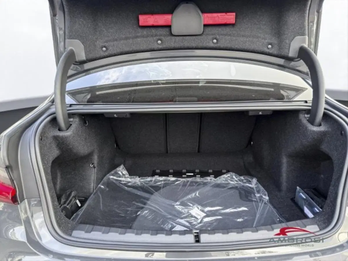 BMW Serie 3 nuova a Perugia (9)