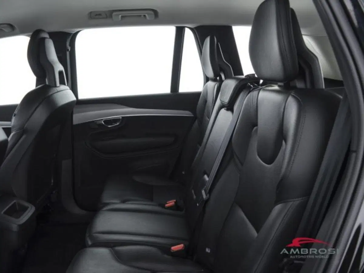 Volvo XC90 usata a Perugia (10)