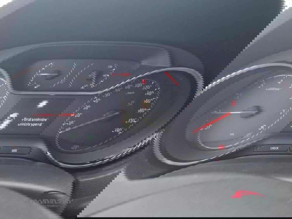 Opel Grandland X usata a Perugia (13)