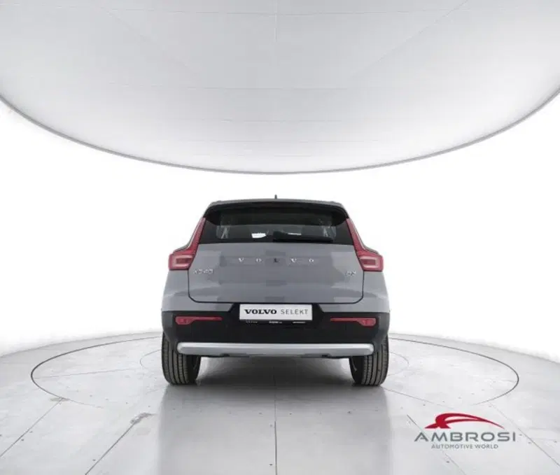 Volvo XC40 usata a Perugia (6)