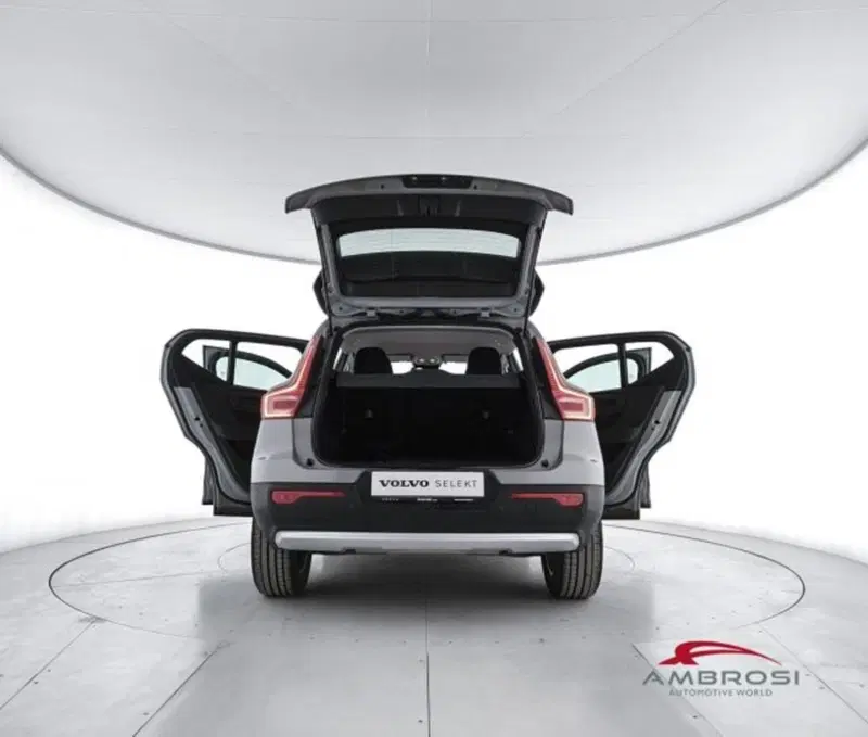 Volvo XC40 usata a Perugia (7)
