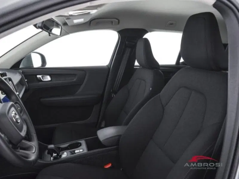 Volvo XC40 usata a Perugia (9)