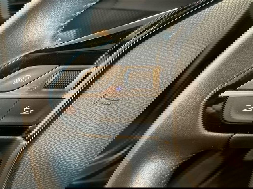 Peugeot 2008 usata a Como (17)