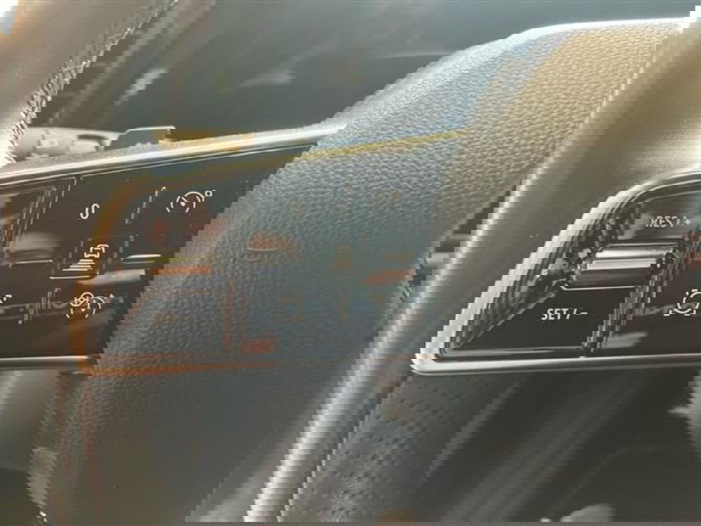 Renault Megane E-Tech Electric usata a Como (17)