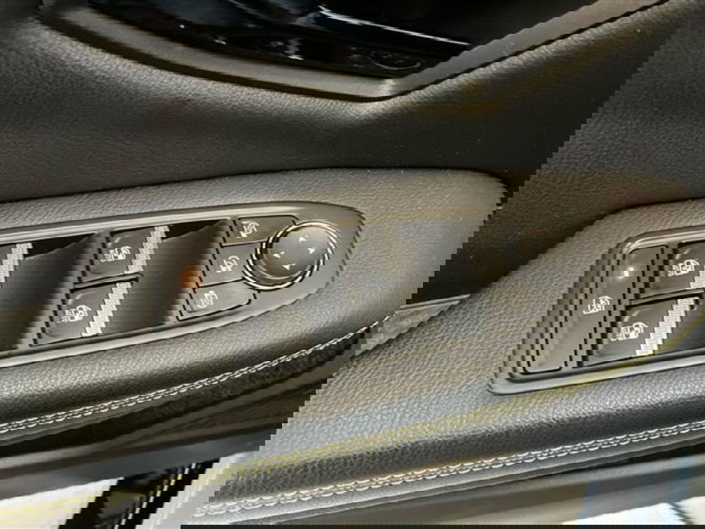 Renault Megane E-Tech Electric usata a Como (20)