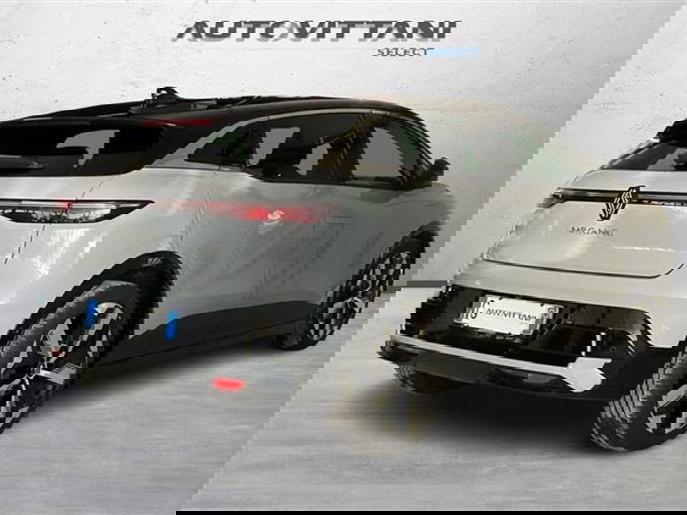 Renault Megane E-Tech Electric usata a Como (3)