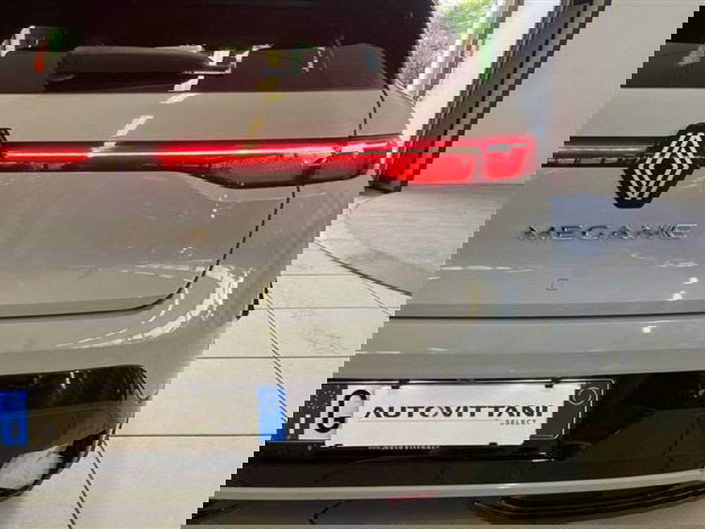 Renault Megane E-Tech Electric usata a Como (8)