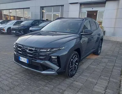 Hyundai Tucson 1.6 t-gdi 48V Exellence Lounge Pack 2wd dct del 2025 usata a Rende