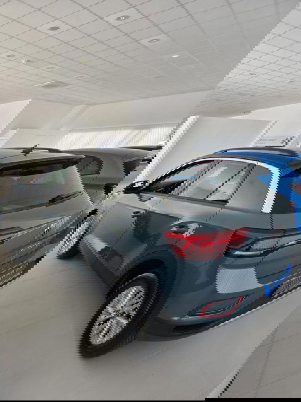 Volkswagen T-Roc usata a Napoli (4)