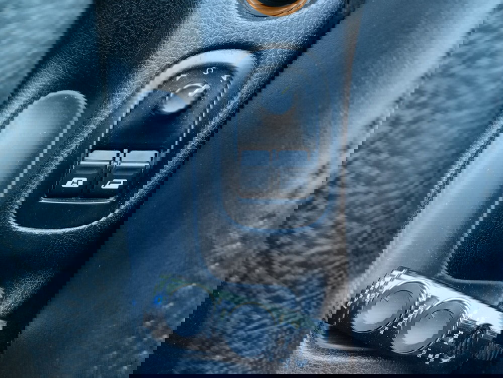 Peugeot 206 Cabrio usata a Asti (10)