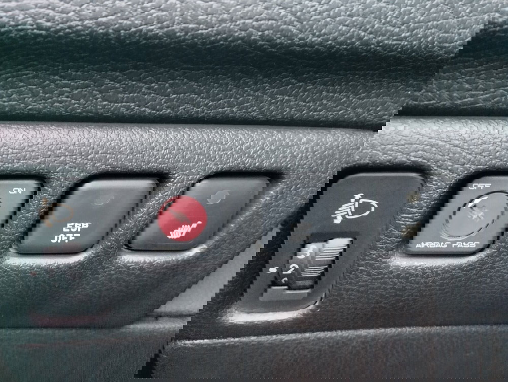 Peugeot 206 Cabrio usata a Asti (11)