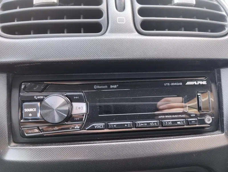 Peugeot 206 Cabrio usata a Asti (8)