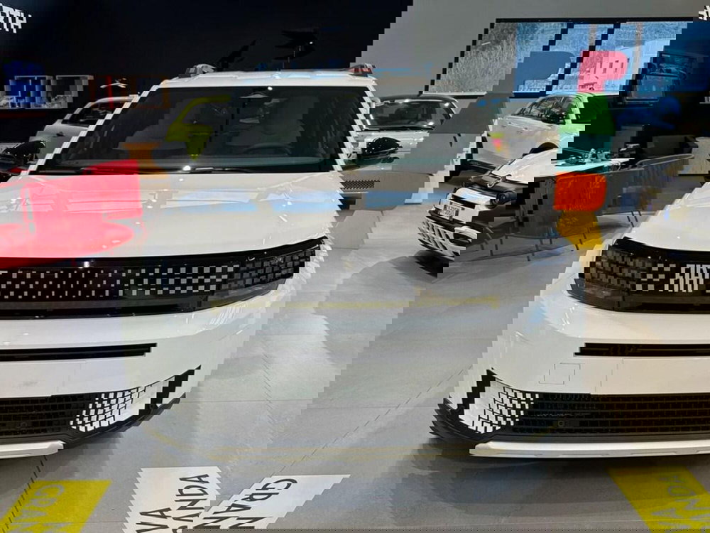 Fiat Grande Panda nuova a Sondrio (8)