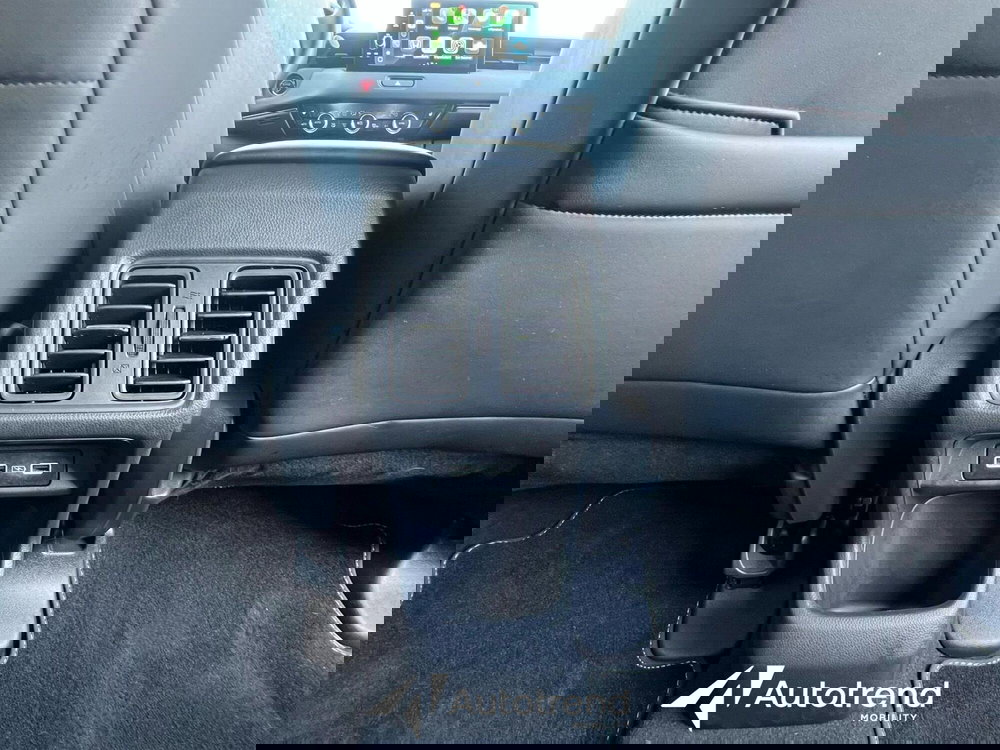 Honda HR-V usata a Bari (17)