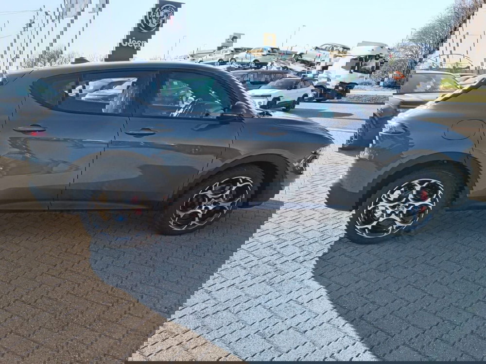 Alfa Romeo Tonale nuova a Alessandria (4)