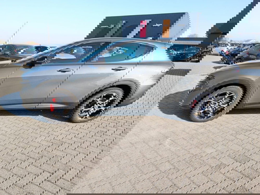 Alfa Romeo Tonale nuova a Alessandria (8)