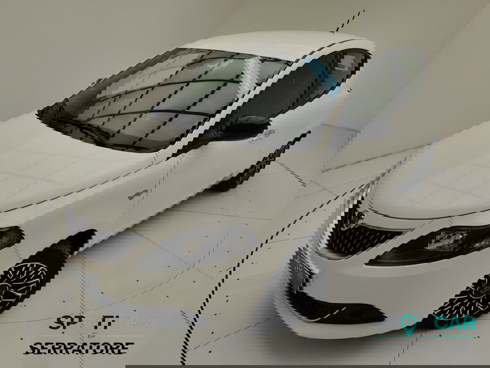 Lancia Ypsilon usata a Como (15)