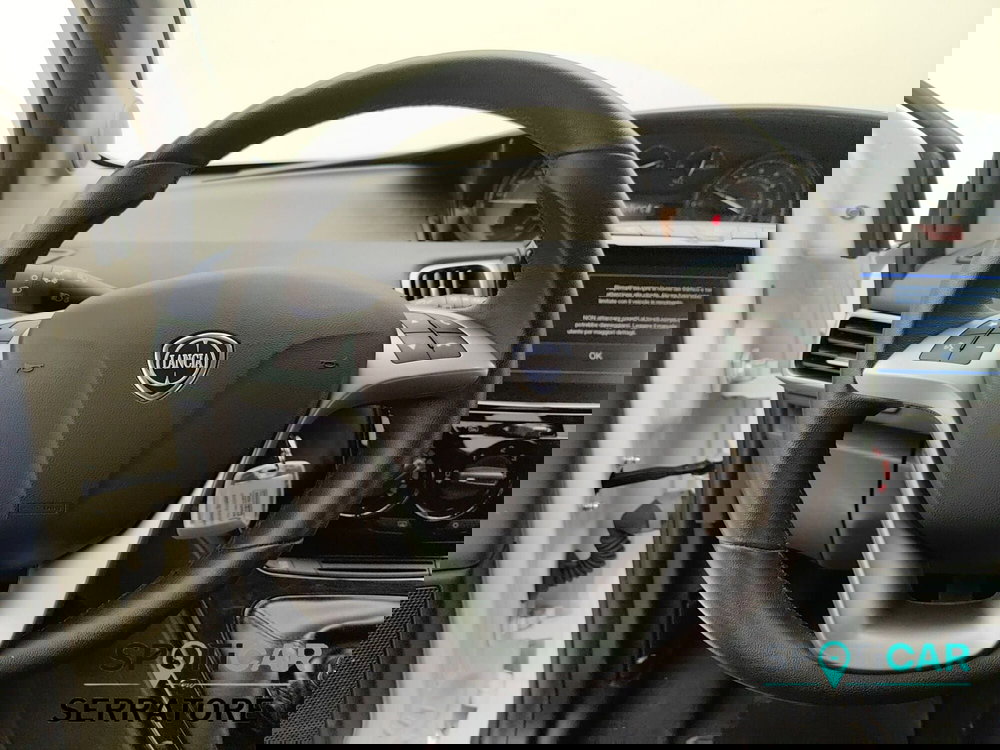 Lancia Ypsilon usata a Como (16)