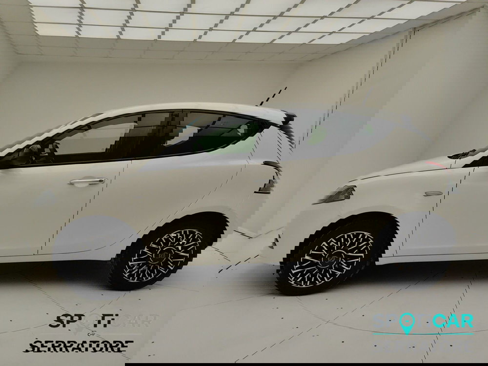 Lancia Ypsilon usata a Como (20)