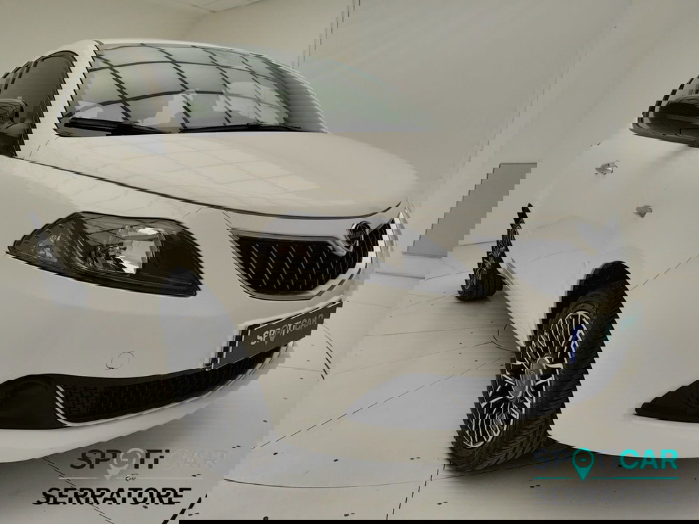 Lancia Ypsilon usata a Como (3)