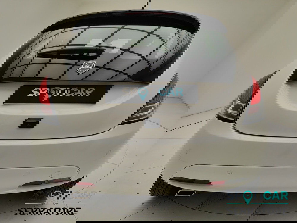 Lancia Ypsilon usata a Como (5)