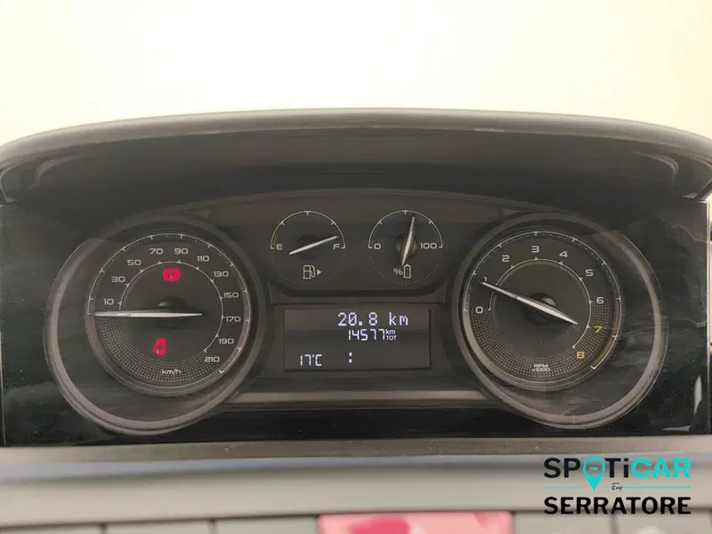 Lancia Ypsilon usata a Como (8)
