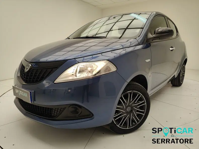 Lancia Ypsilon usata a Como