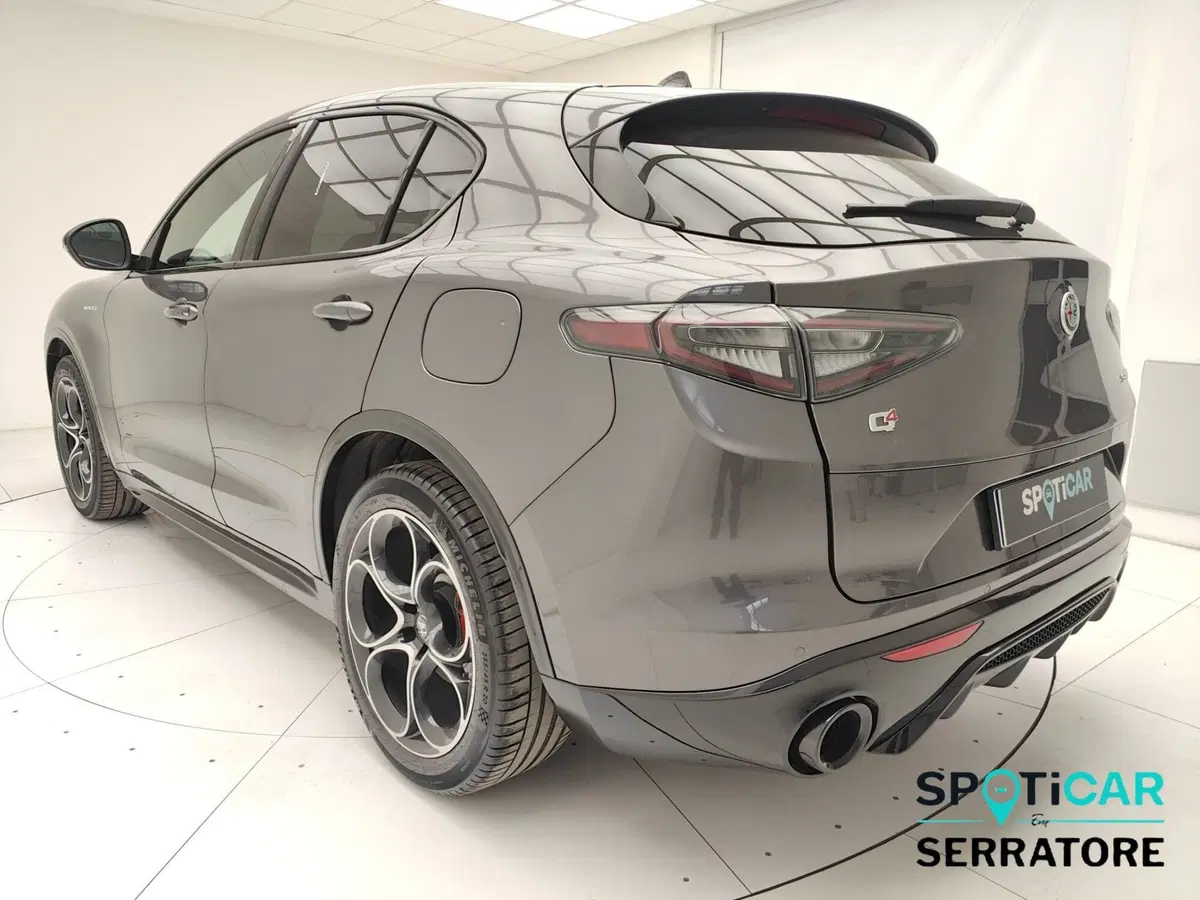 Alfa Romeo Stelvio usata a Como (4)