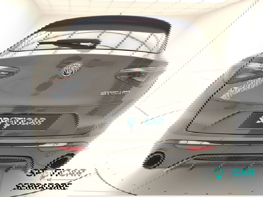 Alfa Romeo Stelvio usata a Como (5)