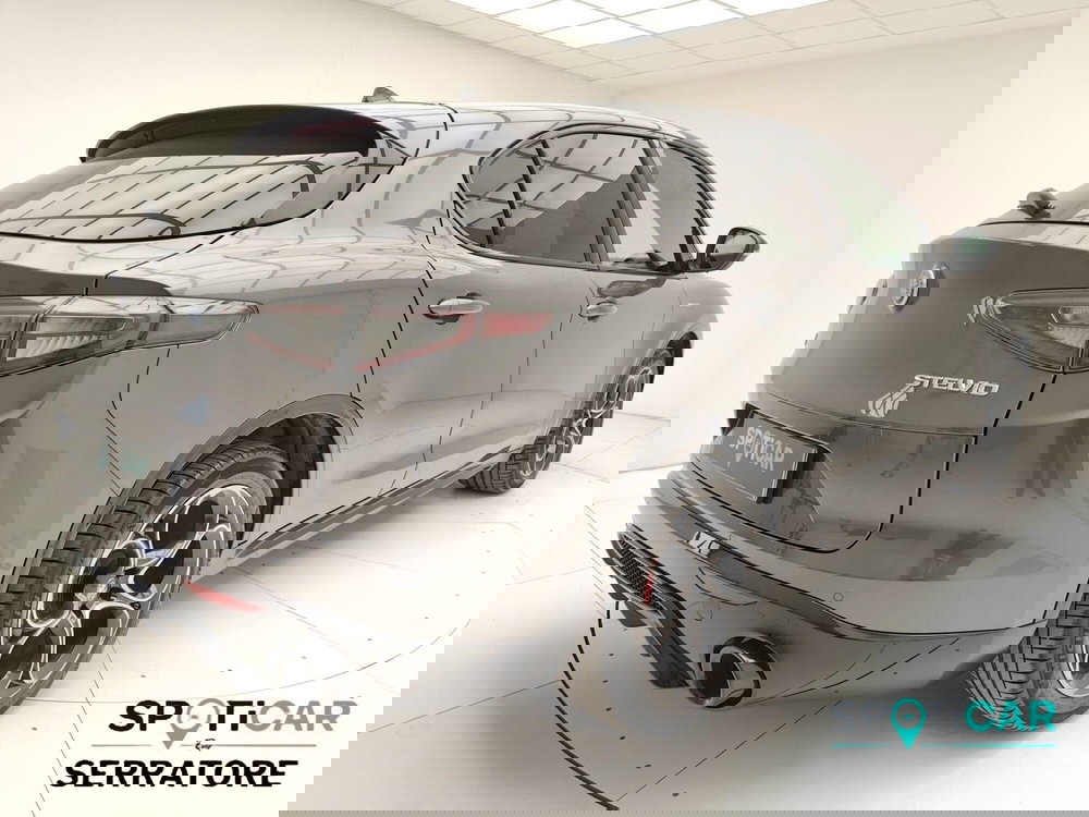 Alfa Romeo Stelvio usata a Como (6)