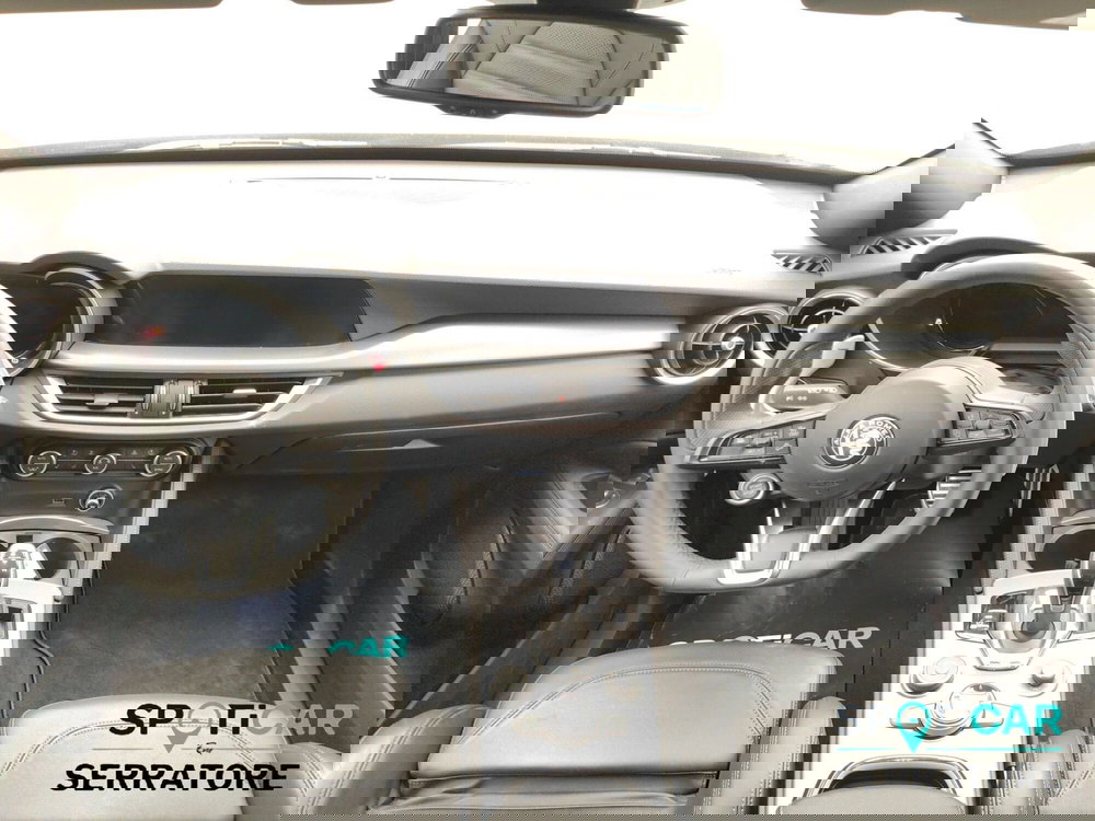 Alfa Romeo Stelvio usata a Como (7)