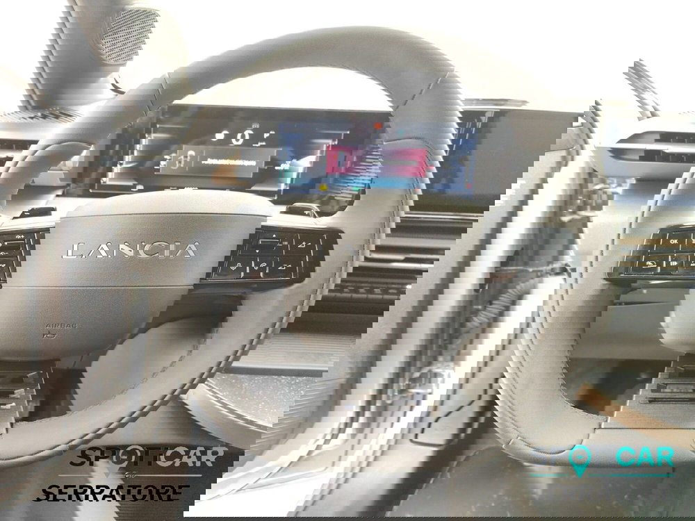 Lancia Ypsilon usata a Como (16)