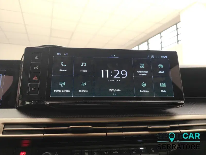 Lancia Ypsilon usata a Como (11)