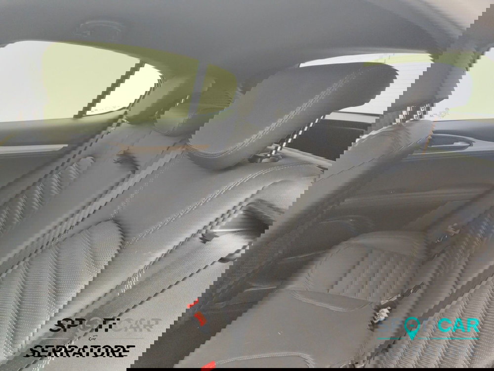 Alfa Romeo Stelvio usata a Como (13)